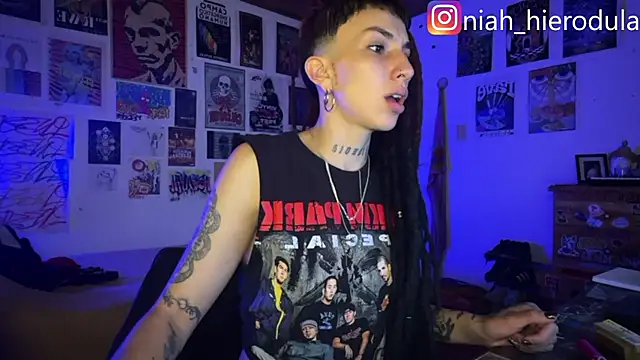 niah 11 online show from 07-08-26, 05:24