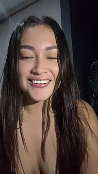 Snapshot of Tatiana123_ chatting on 05-15-26, 05:05 Tatiana123 online show from 05-15-26, 05:05