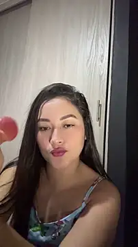 Snapshot of Tatiana123_ chatting on 05-14-26, 04:48 Tatiana123 online show from 05-14-26, 04:48