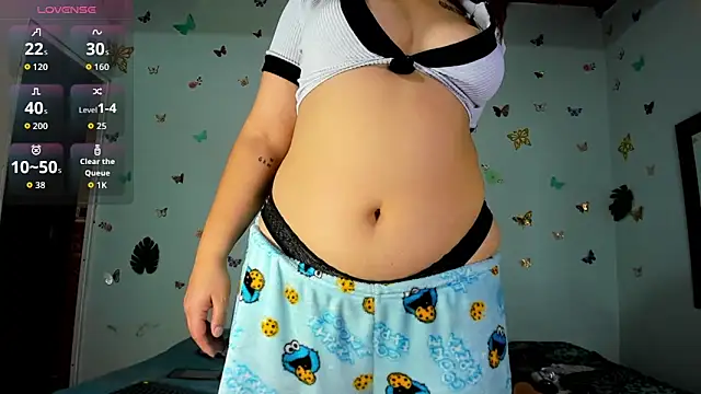 charlotterosse01 online show from 05-18-26, 10:14