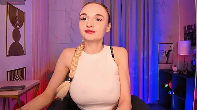 Mila  Lux online show from 07-10-26, 09:04