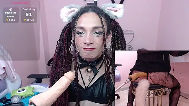Snapshot of Aleusa_ chatting on 05-15-26, 07:23 Aleusa online show from 05-15-26, 07:23