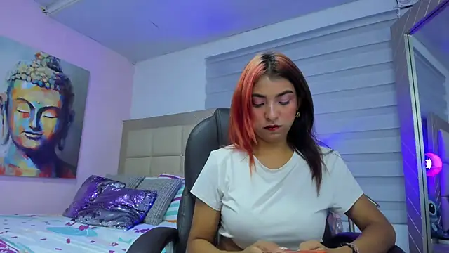 Snapshot of marilyn_luna chatting on 05-30-26, 02:07 marilyn luna online show from 05-30-26, 02:07