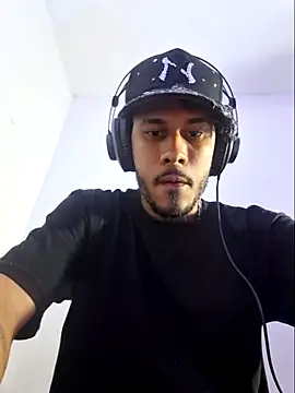 Snapshot of boyzac_ chatting on 06-03-26, 12:55 boyzac online show from 06-03-26, 12:55
