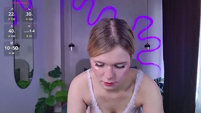 Sofia Bliss  online show from 05-21-26, 01:52
