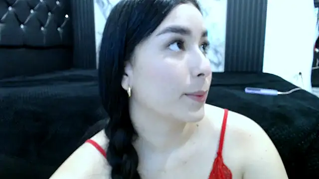 MiaReinig09 online show from 07-03-26, 02:29