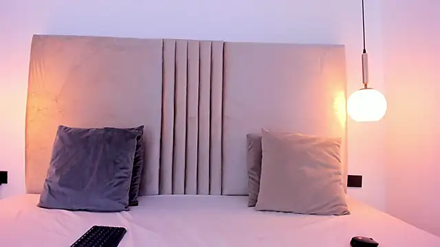 Snapshot of AnnyRhode_ chatting on 06-26-26, 07:20 AnnyRhode online show from 06-26-26, 07:20