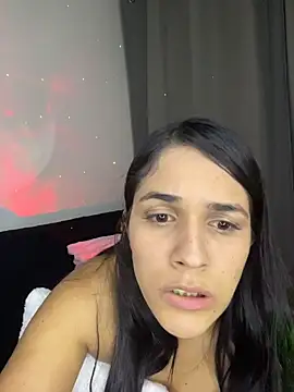 Snapshot of Isa_steele chatting on 06-17-26, 06:35 Isa steele online show from 06-17-26, 06:35