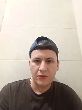 Maduro-Mariquita online show from 05-18-26, 05:23