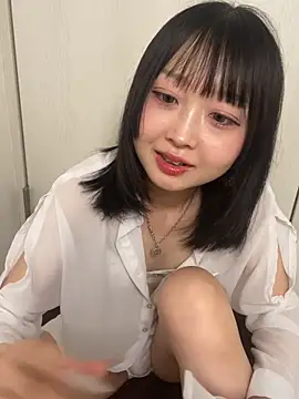 Snapshot of yu_nya chatting on 05-24-26, 05:51 yu nya online show from 05-24-26, 05:51