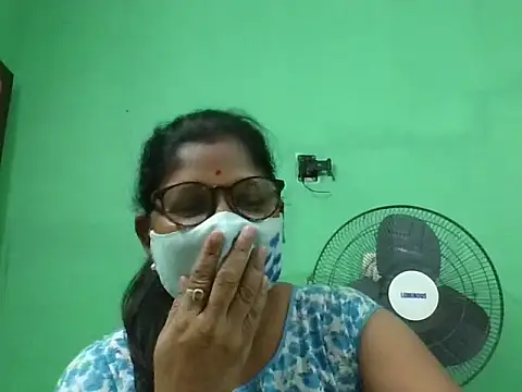 Kavya17 online show from 06-20-26, 04:23