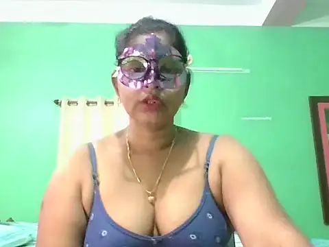 Kavya17 online show from 07-25-26, 03:14