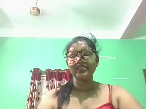 Snapshot of Kavya17 chatting on 06-07-26, 08:58 Kavya17 online show from 06-07-26, 08:58