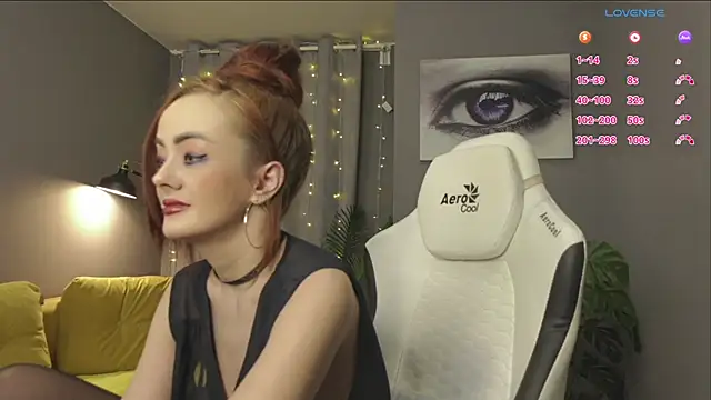 Snapshot of Megany chatting on 03-16-25, 02:32 Megany online show from 03-16-25, 02:32