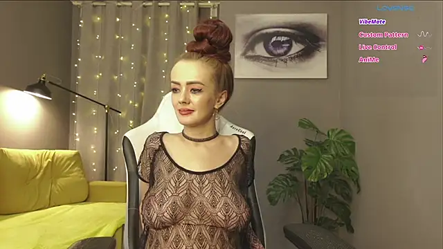 Snapshot of Megany chatting on 02-18-25, 07:10 Megany online show from 02-18-25, 07:10