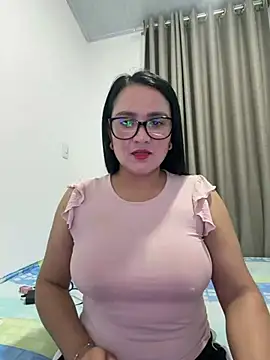 rousee69  online show from 06-28-26, 12:28