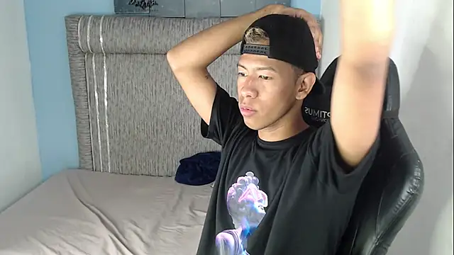 Taylerr 18 online show from 05-13-26, 04:19