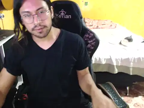 Kravensini online show from 06-19-26, 05:02