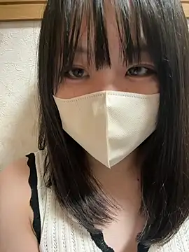 Snapshot of sora_071355 chatting on 06-17-26, 04:28 sora 071355 online show from 06-17-26, 04:28