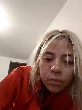 Snapshot of sofigirlgold chatting on 05-28-26, 12:55 sofigirlgold online show from 05-28-26, 12:55