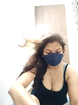 Snapshot of hot_kiran2000 chatting on 07-01-26, 02:28 hot kiran2000 online show from 07-01-26, 02:28