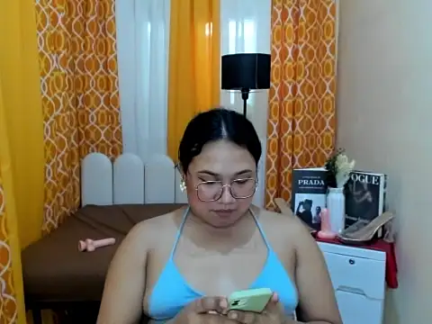 Snapshot of BigCockLexie chatting on 05-27-26, 01:57 BigCockLexie online show from 05-27-26, 01:57