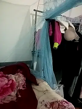 Snapshot of Suly-sweet chatting on 06-29-26, 10:42 Suly-sweet online show from 06-29-26, 10:42
