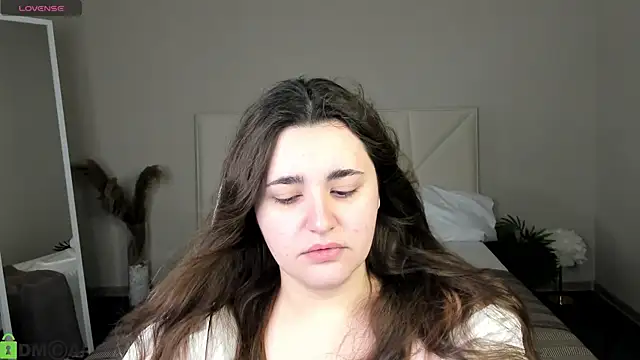 Snapshot of Ayleen_Gece chatting on 06-17-26, 03:28 Ayleen Gece online show from 06-17-26, 03:28