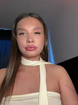 Snapshot of BeautyBella_ chatting on 06-12-26, 04:16 BeautyBella online show from 06-12-26, 04:16