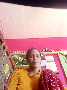 Snapshot of New-pari012 chatting on 06-10-26, 06:36 New-pari012 online show from 06-10-26, 06:36