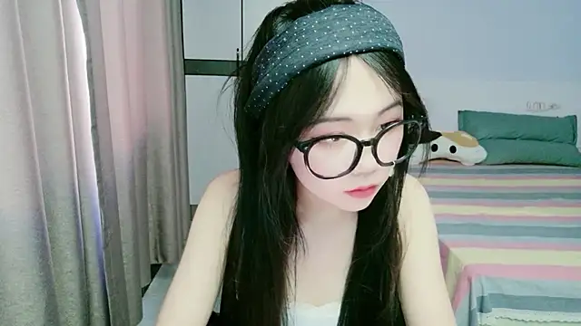 Snapshot of xiaoxiaoyu030 chatting on 05-30-26, 07:47 xiaoxiaoyu030 online show from 05-30-26, 07:47