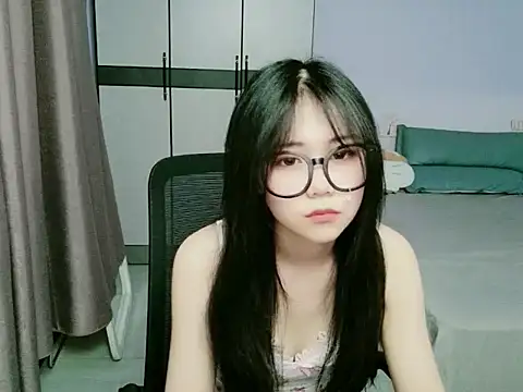 Snapshot of xiaoxiaoyu030 chatting on 05-16-26, 10:36 xiaoxiaoyu030 online show from 05-16-26, 10:36