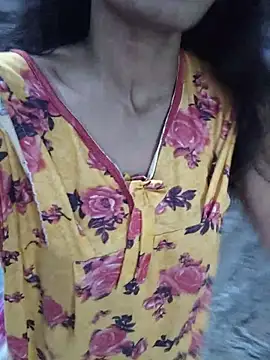 Snapshot of Bipasha_Vasu chatting on 06-07-26, 06:18 Bipasha Vasu online show from 06-07-26, 06:18