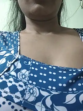 Snapshot of Bipasha_Vasu chatting on 06-04-26, 07:24 Bipasha Vasu online show from 06-04-26, 07:24
