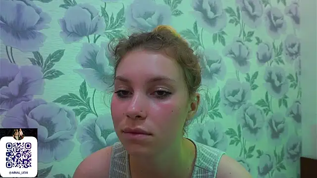 Sairallyn online show from 07-12-26, 07:37