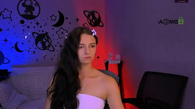 Snapshot of caroline_honeyy chatting on 07-13-26, 09:08 caroline honeyy online show from 07-13-26, 09:08