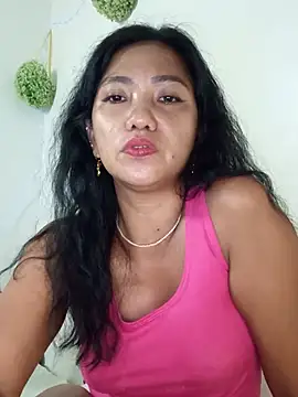 Snapshot of tinahturndo chatting on 05-25-26, 04:28 tinahturndo online show from 05-25-26, 04:28