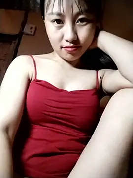 Snapshot of Cherry-squirtt chatting on 05-27-26, 02:13 Cherry-squirtt online show from 05-27-26, 02:13