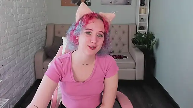 Snapshot of ScarlettSparkss chatting on 05-16-26, 05:28 ScarlettSparkss online show from 05-16-26, 05:28