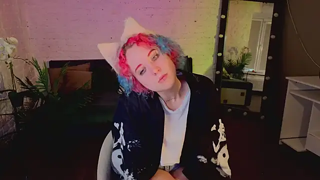 Snapshot of ScarlettSparkss chatting on 05-17-26, 05:29 ScarlettSparkss online show from 05-17-26, 05:29