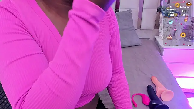 SophiaScottX online show from 06-15-26, 07:46