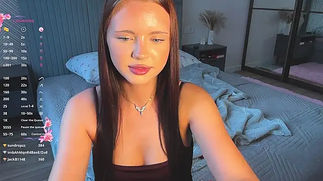 Snapshot of aminaliven chatting on 06-19-26, 04:02 aminaliven online show from 06-19-26, 04:02
