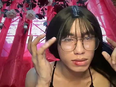 Snapshot of sweet_mallory chatting on 05-14-26, 07:27 sweet mallory online show from 05-14-26, 07:27