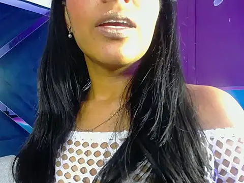 Snapshot of Feetfeticheh chatting on 05-22-26, 01:53 Feetfeticheh online show from 05-22-26, 01:53