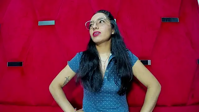 Snapshot of Feetfeticheh chatting on 05-20-26, 01:41 Feetfeticheh online show from 05-20-26, 01:41