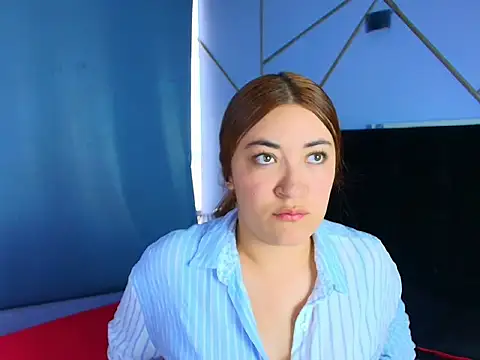 Snapshot of Zoe_Clarck_ chatting on 06-04-26, 11:59 Zoe Clarck online show from 06-04-26, 11:59