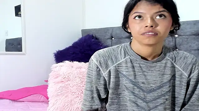 Snapshot of Arietta_temptation chatting on 06-11-26, 12:32 Arietta temptation online show from 06-11-26, 12:32