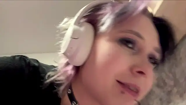 CuteLilit online show from 05-17-26, 02:06