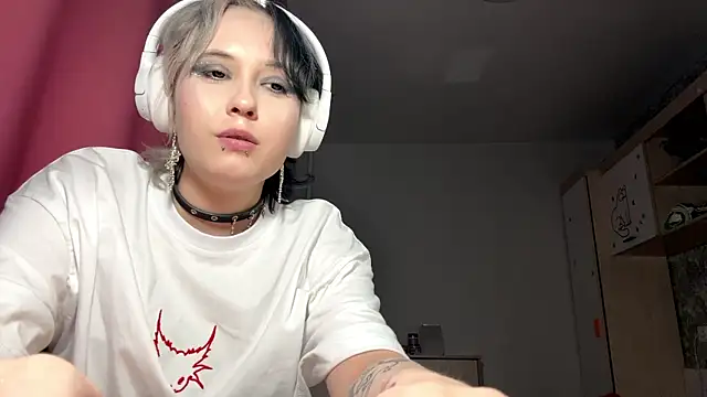 CuteLilit online show from 05-20-26, 03:09