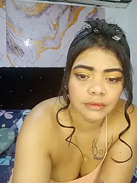 Snapshot of luxuryluna chatting on 05-18-26, 11:09 luxuryluna online show from 05-18-26, 11:09